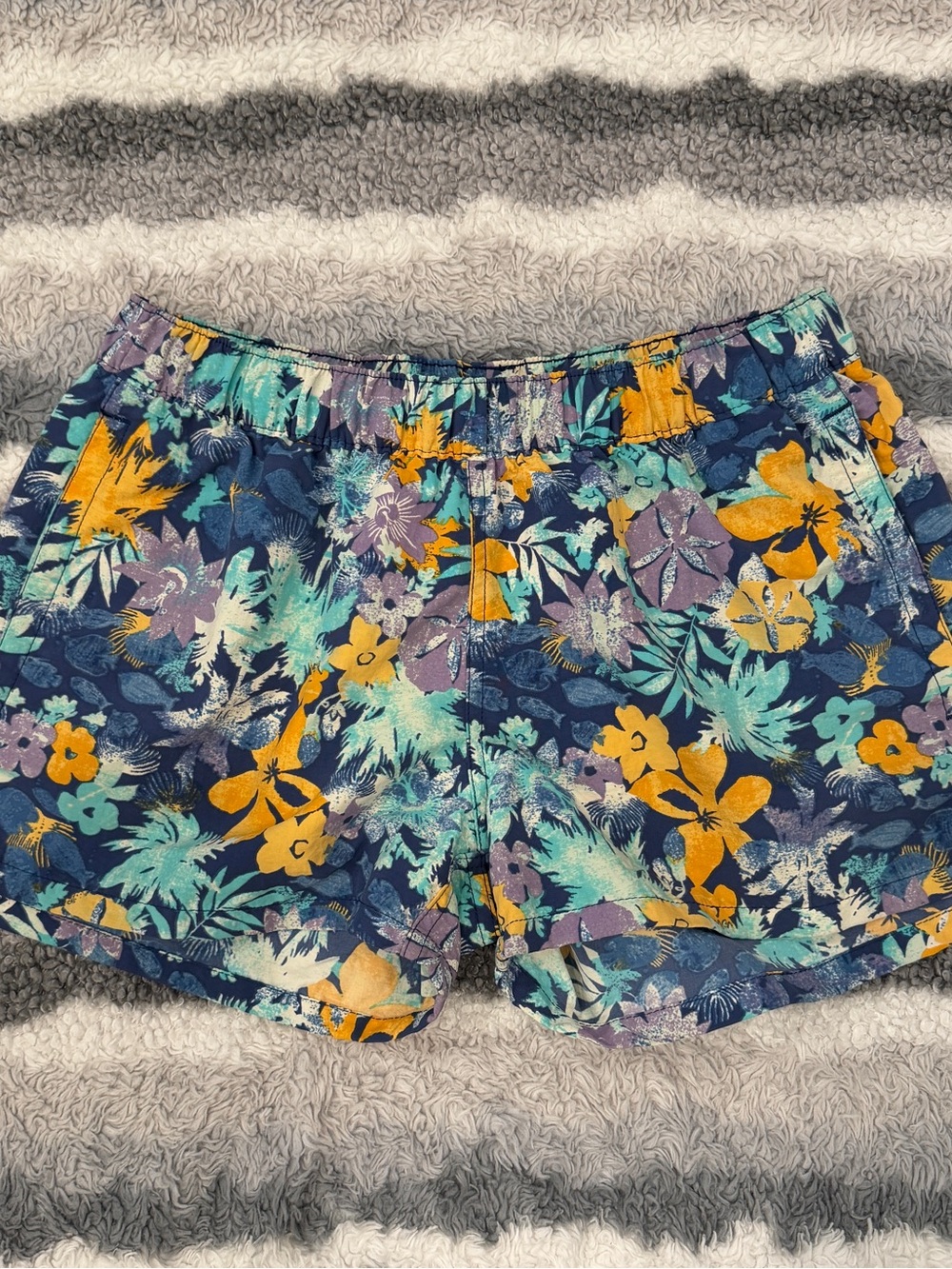 Patagonia Barely Baggies Floral Tropical Nylon Shorts Blue Size S